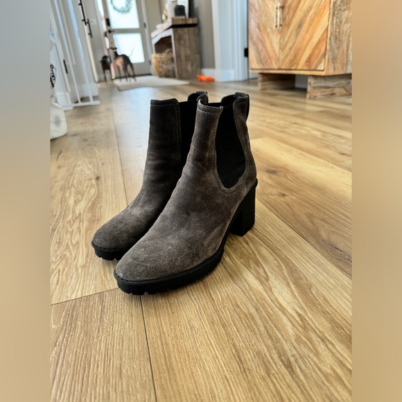 Vince Water Repellent Booties - Picture 6 of 6